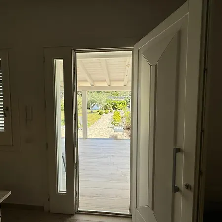 Holiday home Elemiri
